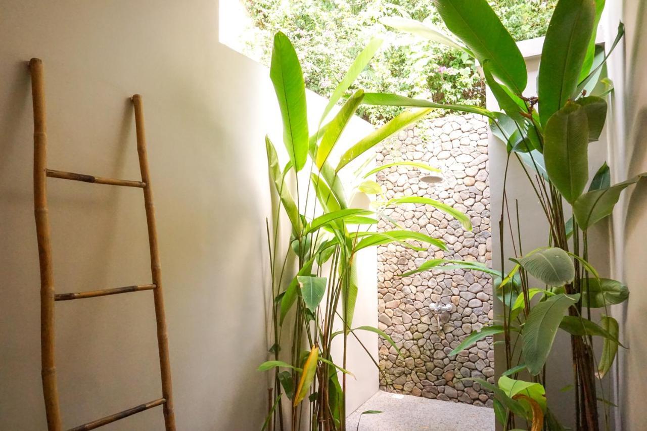 Ibludan Hotel Senggigi Exterior photo